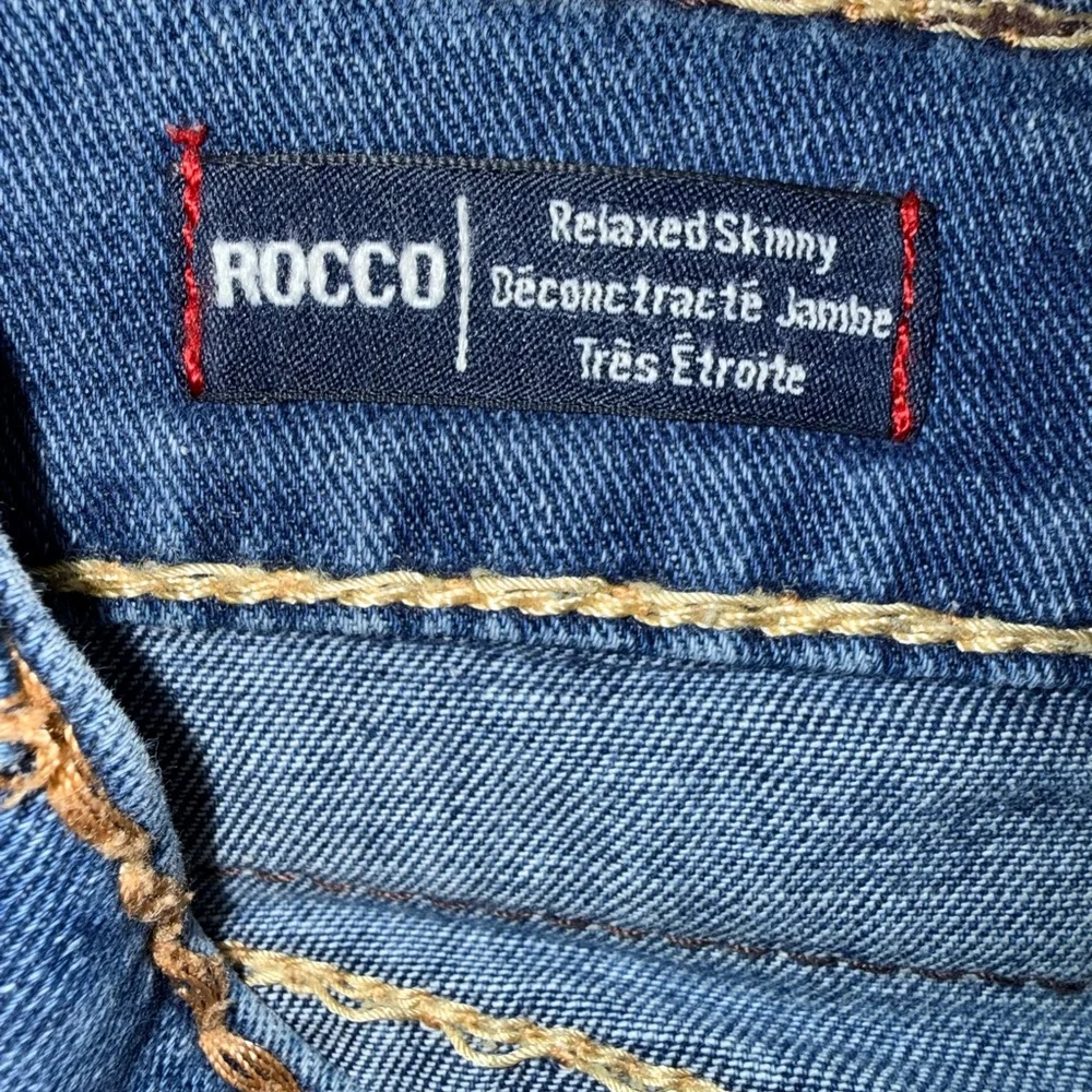 Men’s True Religion Rocco Relaxed Skinny Jeans Size 28 (Stretch)